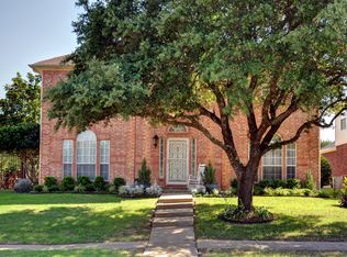 119 Dennis Dr, Cedar Hill, TX 75104