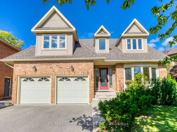 1089 Glen Valley Rd, Oakville, ON L6M 3K4