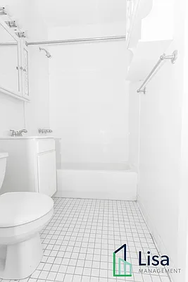 Rented by Lisa Management Inc | media 7