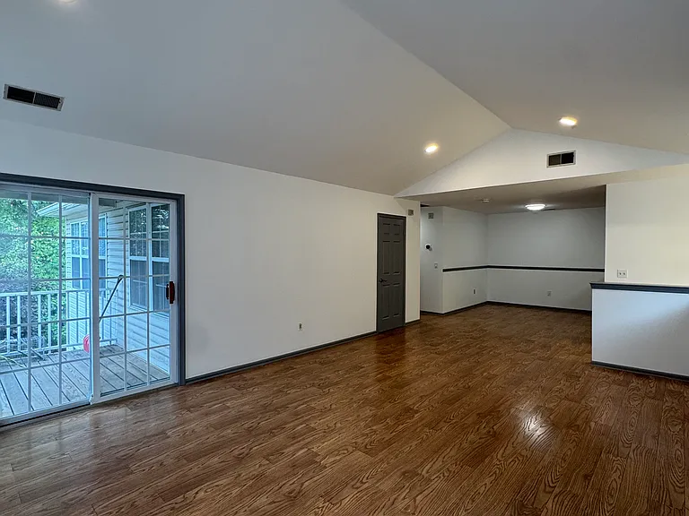 387 Lackland Ave — Photo 14