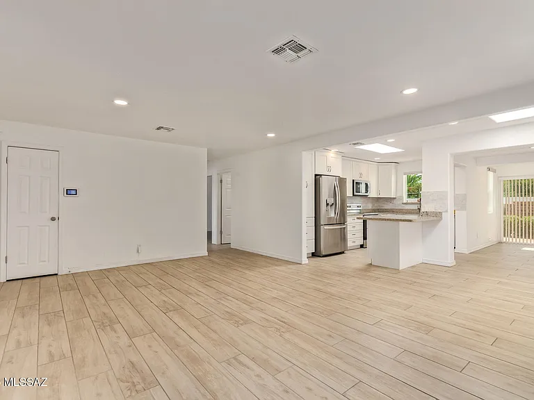 434 S Vista Del Rio — Photo 5