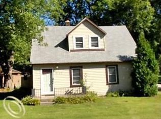 19766 Melrose Ave, Southfield, MI 48075
