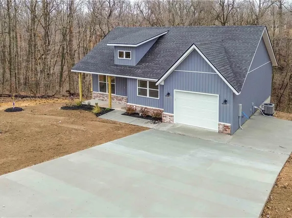 15 Whithorn Dr, Bella Vista, AR 72715