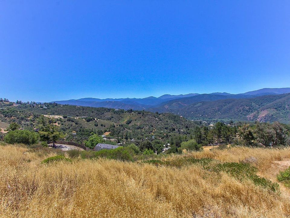 1st image of 306 Country Club Hts