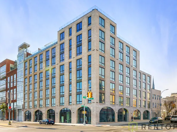 210 Greenpoint Avenue 8L image 10 of 11