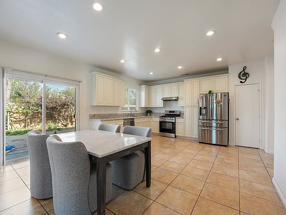 5th image of 6393 Shorthorn Dr