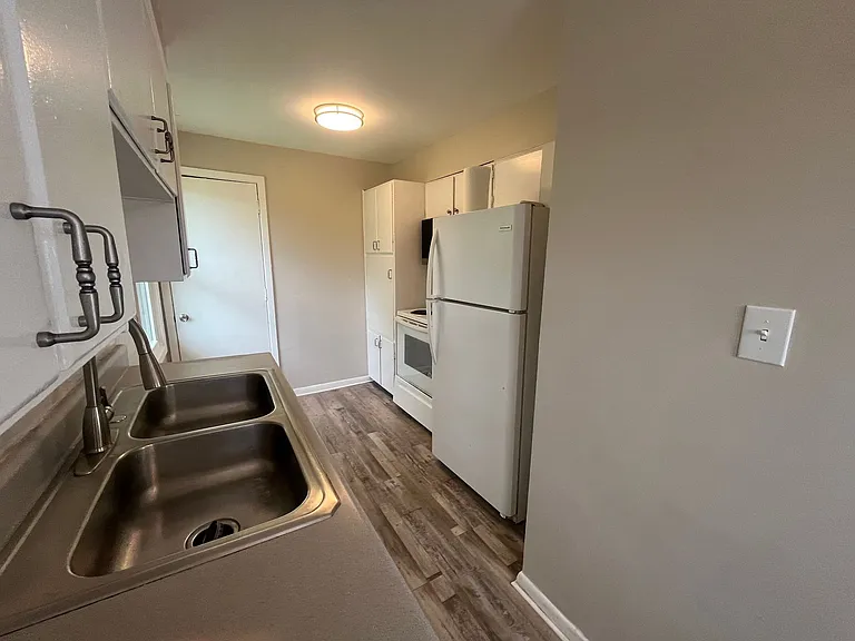 1000 Sandusky Dr — Photo 5