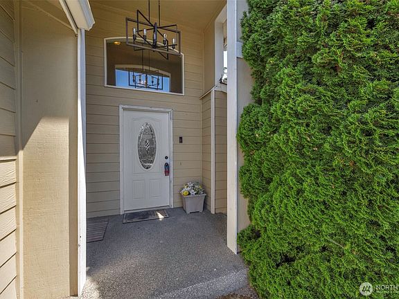 3rd image of 18411 Ballantrae Drive