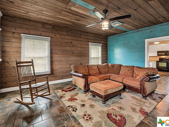 5th image of 2114 W Avenue D