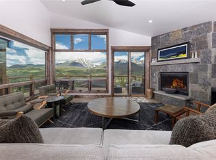 27 Fly Caster Ln, Silverthorne, CO 80498