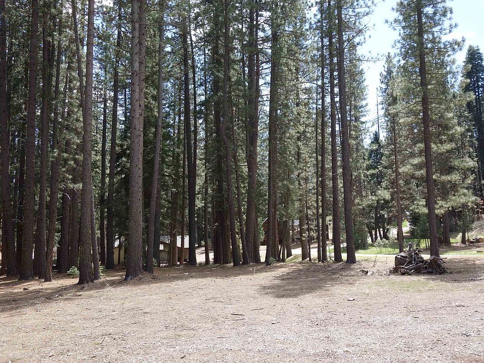 1st image of 14 Evergreen Cir
