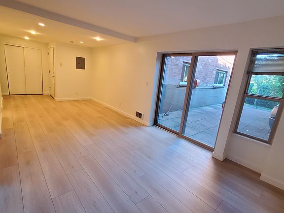 5th image of 330 W Olympic Pl APT 201