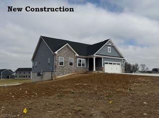 1443 Southbrook Cir NE, Canton, OH