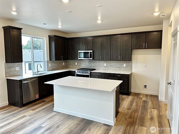 5th image of 13428 187th Street Ct E #23