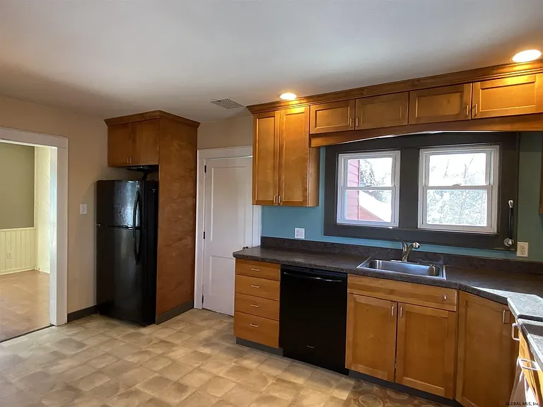 365 Stage Rd — Photo 3