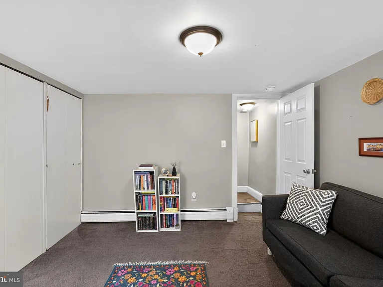4743 Umbria St — Photo 10