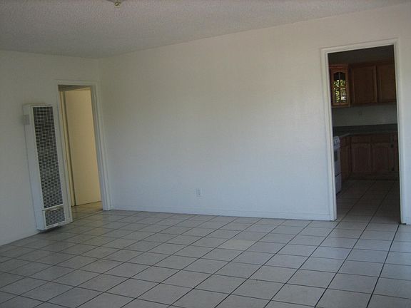 3rd image of 15468 Lassalette St