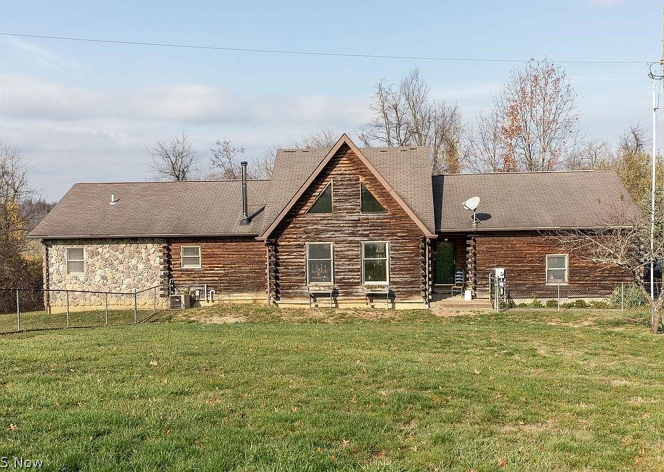 1st image of 277 Vickis Ln