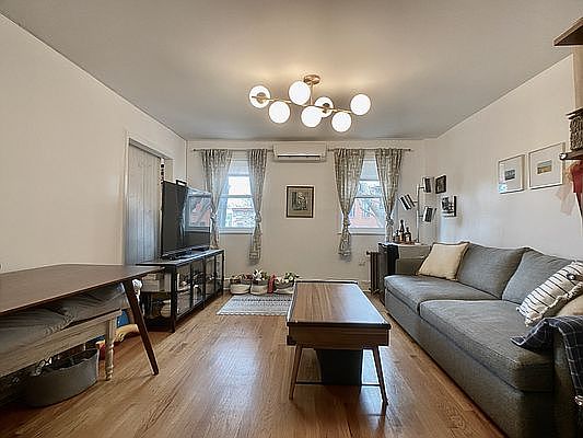 1st image of 314 13th St #3