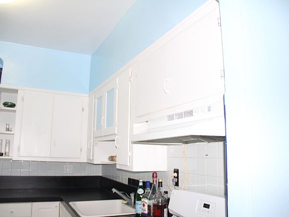 4th image of 1561 Hendrickson St Floor 2