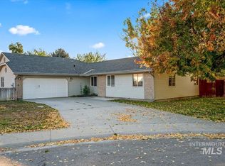 183 S Lynwood Cir, Meridian, ID 83642
