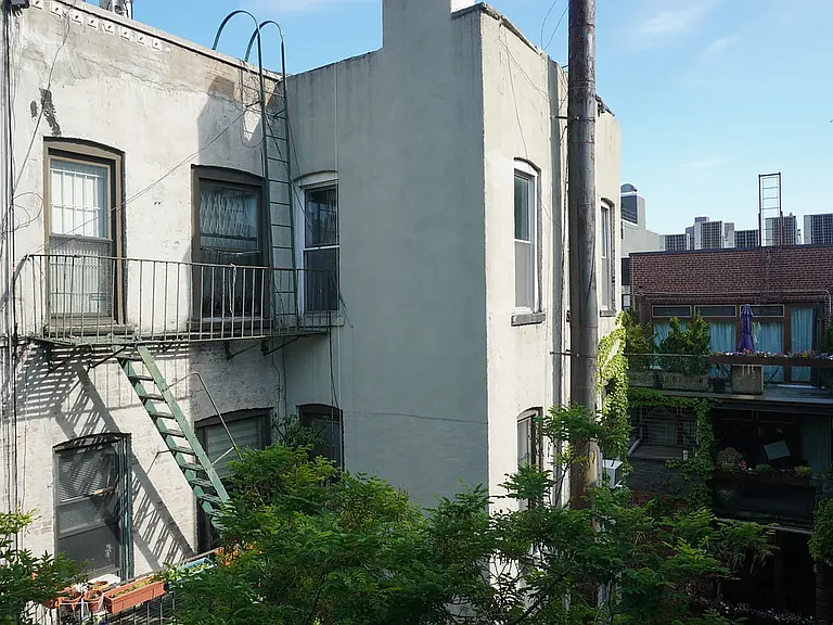246 Mott St #CP24 — Photo 12