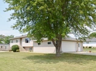 602 Summit Ave, Monticello, WI 53570