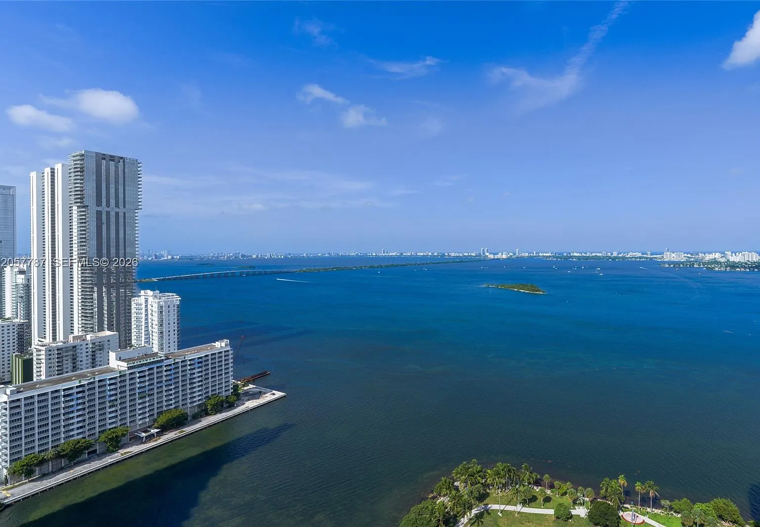 Quantum On The Bay Condo — Photo 1