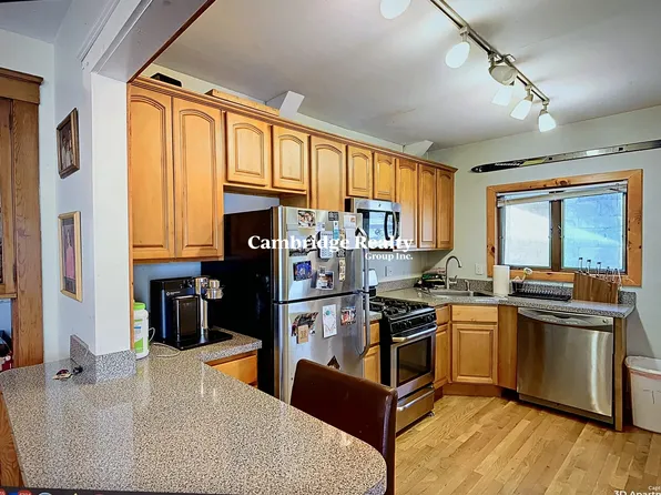 18 Bond St, Somerville, MA