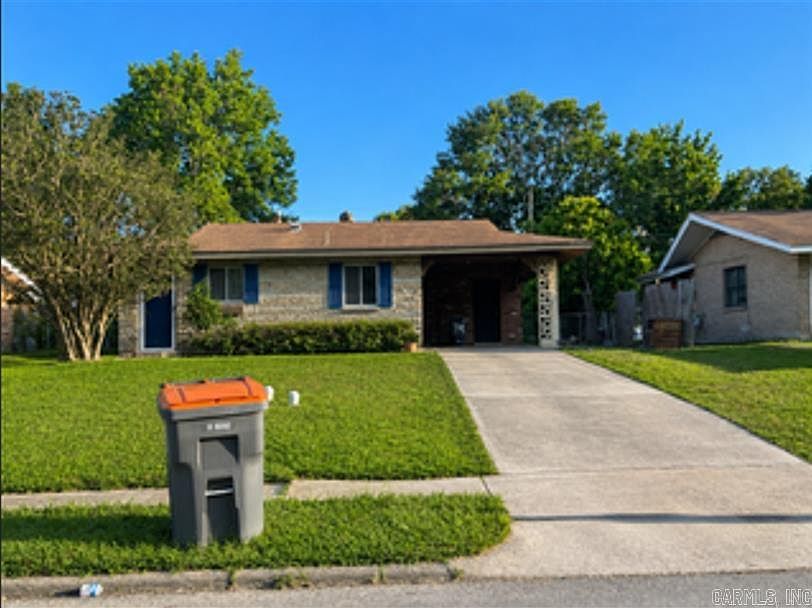 1st image of 3110 Lilac St