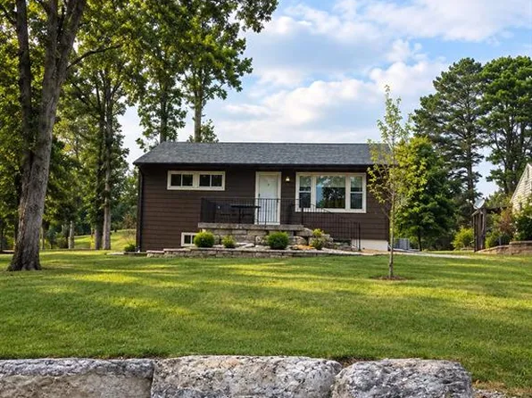 5985 N Lakeshore Dr, Hillsboro, MO 63050
