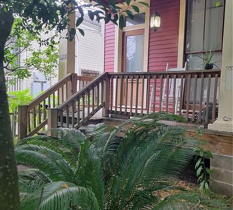 2nd image of 4923 Perrier St