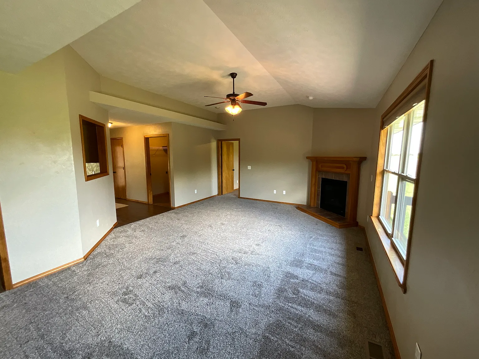 3 bed, 1460 sqft, $1,595 — Photo 4