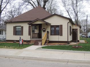 909 Asbury St, Greenville, IL