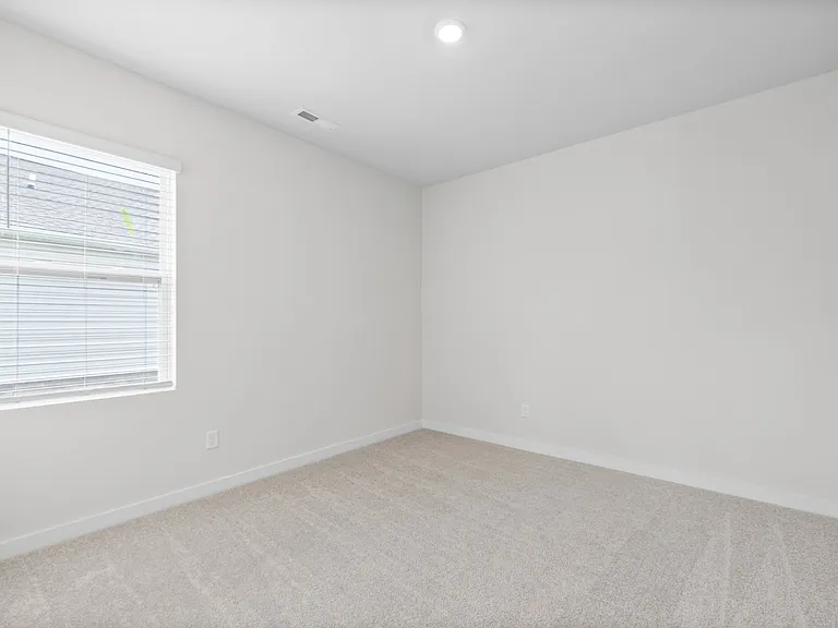 319 Lacewing Ln — Photo 23