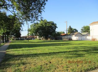 8445 S Lawndale Ave, Chicago, IL 60652