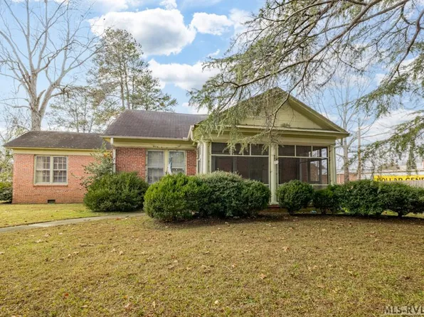 204 W Pittsylvania St, Halifax, NC 27839