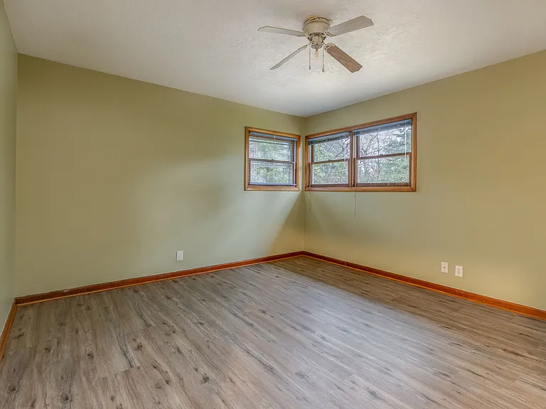 11835 NE Couch St — Photo 12