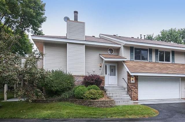 1st image of 743 Evergreen Ct