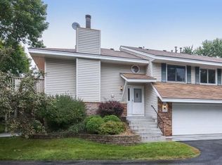 743 Evergreen Ct, Burnsville, MN 55337