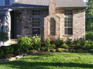 5499 Wolf Run Dr, Columbus, OH 43230