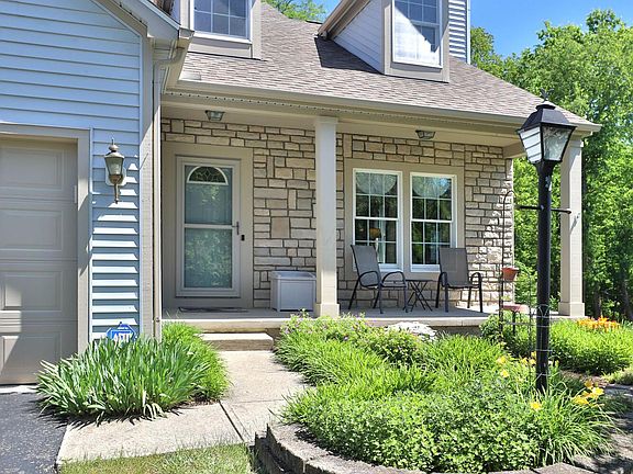 3rd image of 227 Niatross Pl