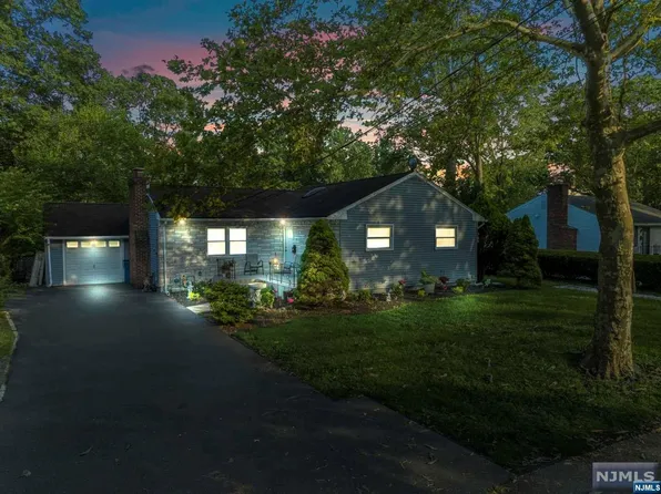 1617 Meister St, Piscataway, NJ 08854