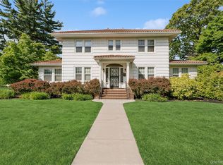 50 Roxbury Road, Rockville Centre, NY 11570