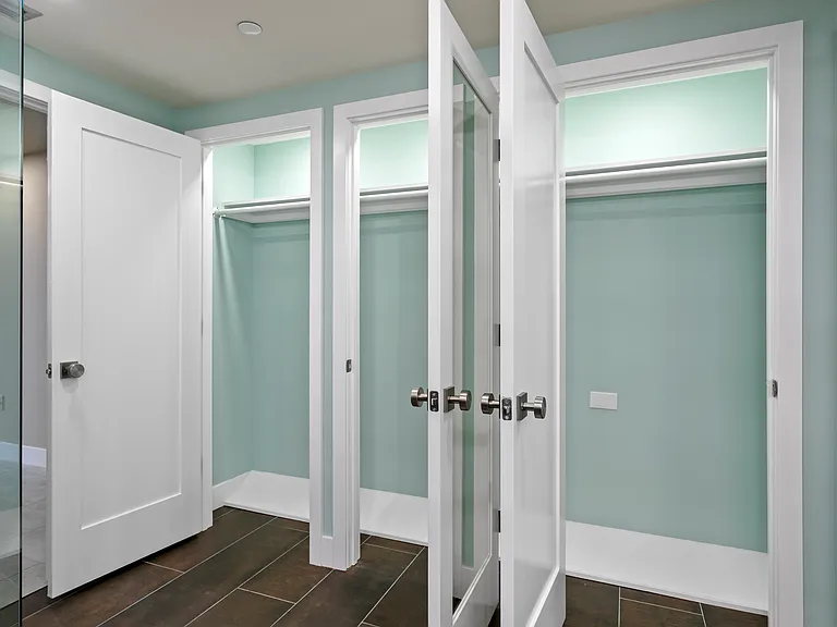 1 Beach Dr SE #1112 — Photo 29