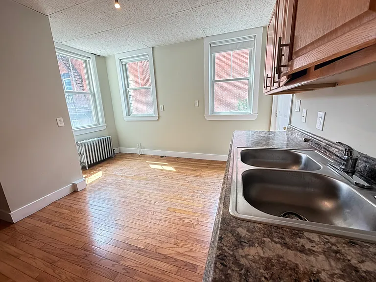 73 Danforth St #2 — Photo 9