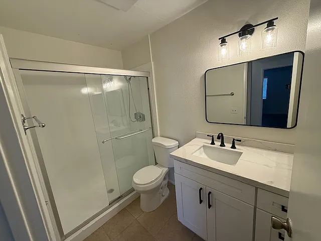 214 Woodland Pkwy — Photo 2