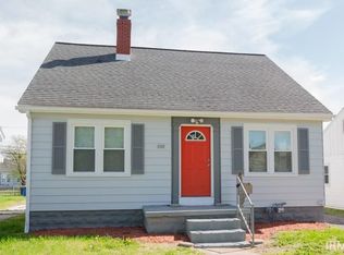828 Allens Ln, Evansville, IN 47710