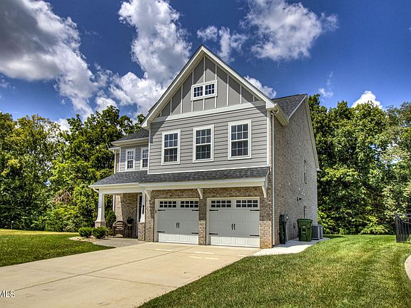 5th image of 637 Karch Dr