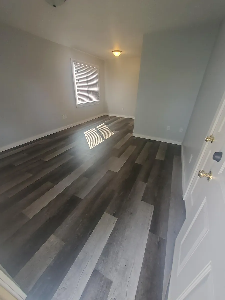 Building Photo - 918 Denton St #14